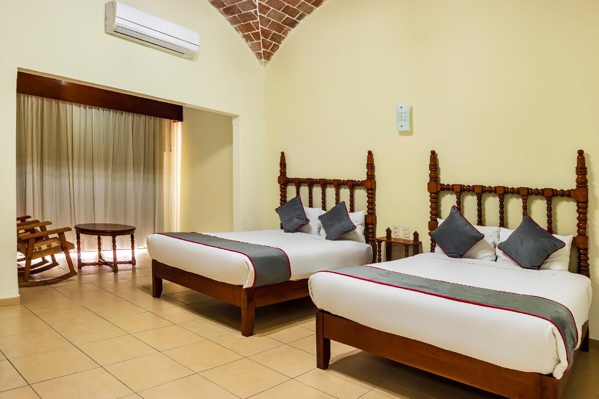 WiFi (free), alarm clocks, bed sheets