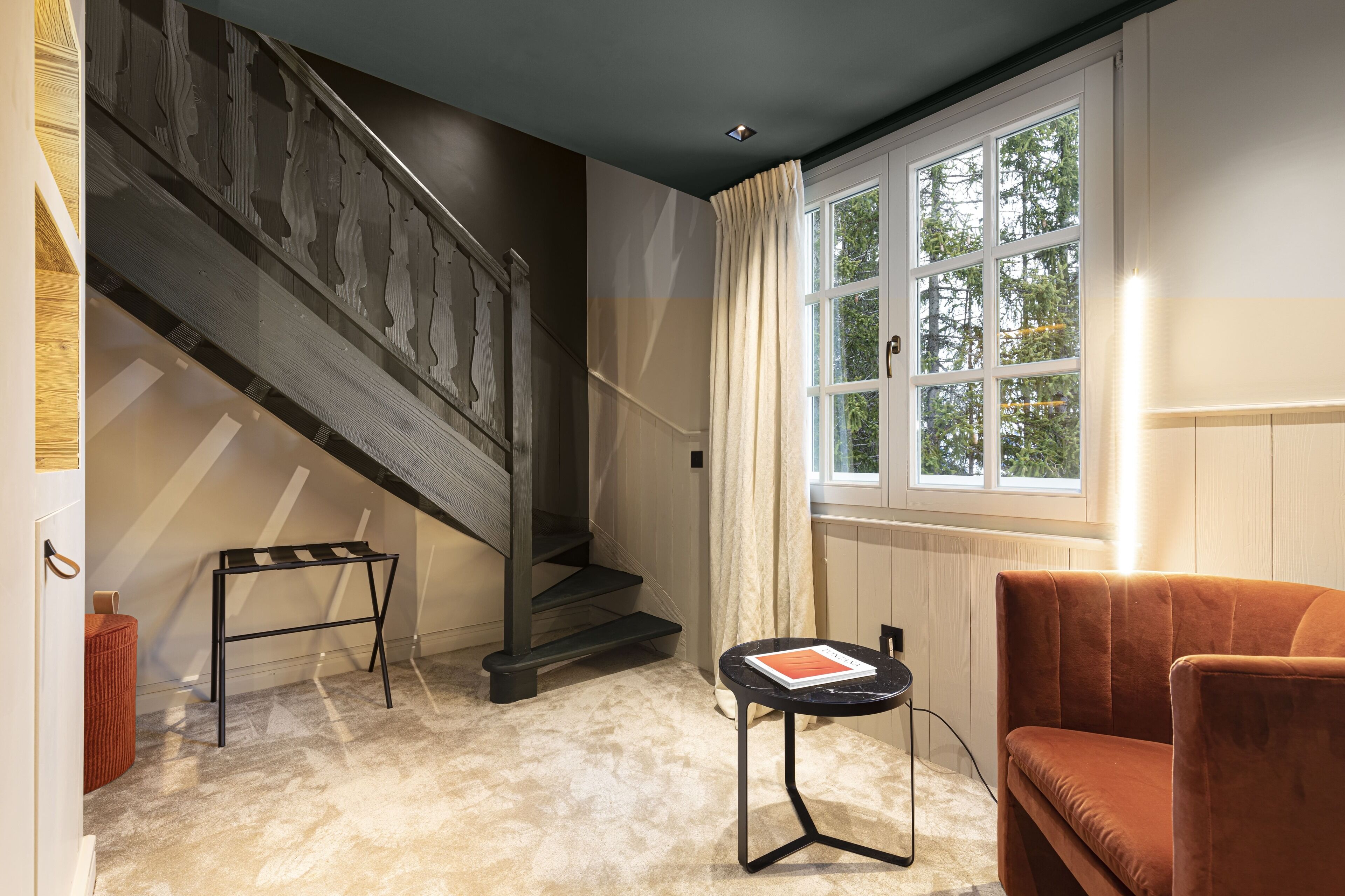 comfort room, mezzanine | living area | flat-screen tv