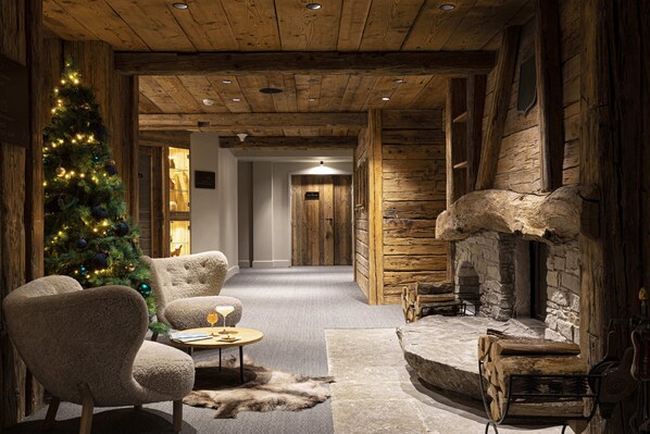 Reception - Hotel Le Chabichou (Courchevel)
