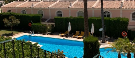3 outdoor pools, open 9:00 AM to 9:00 PM, pool umbrellas, pool loungers