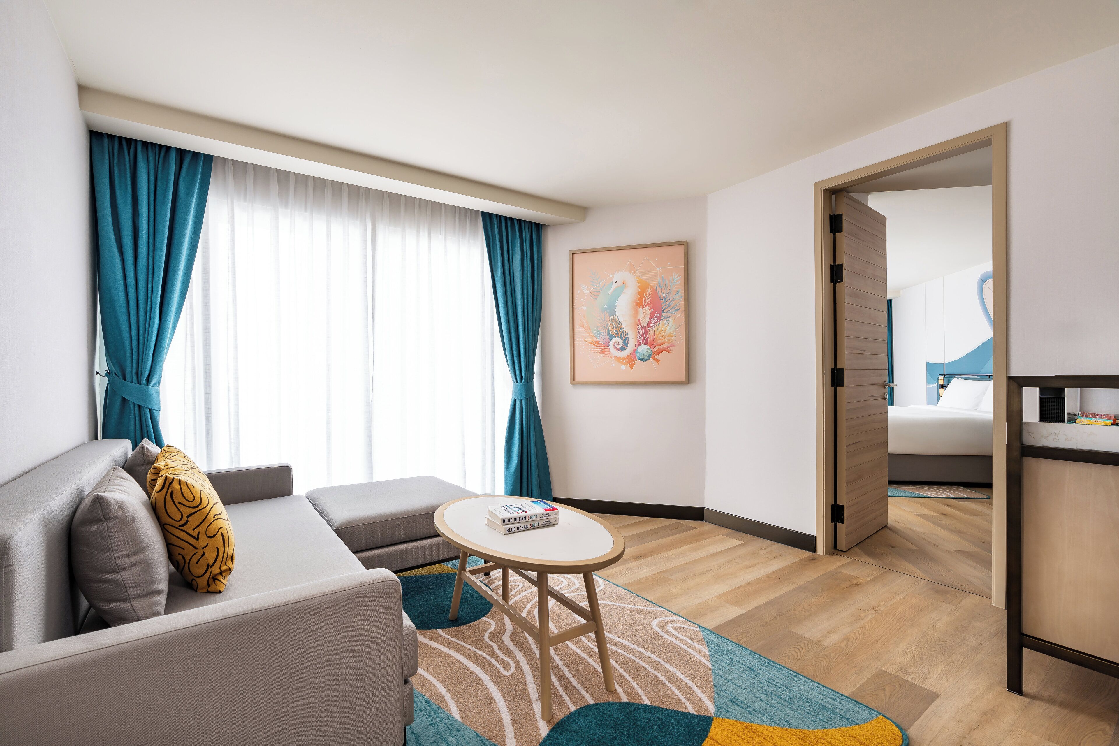 套房 (Trendy, Afterglow) | 客廳 | 電視