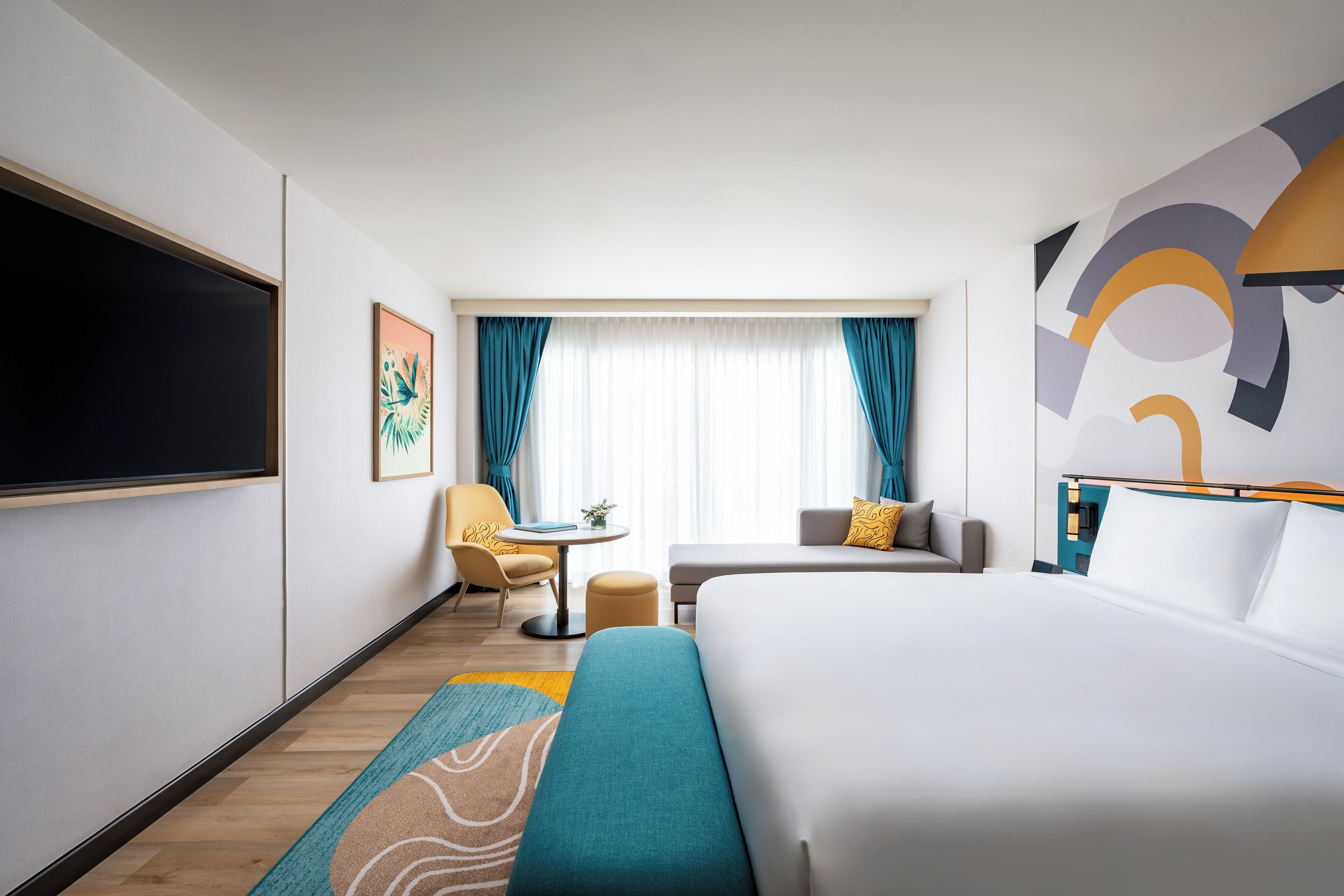 ห้องพัก (Stylish King, Sunkissed) | ตู้นิรภัยในห้องพัก, โต๊ะทำงาน, ผ้าม่านกันแสง, เตารีด/โต๊ะรีดผ้า