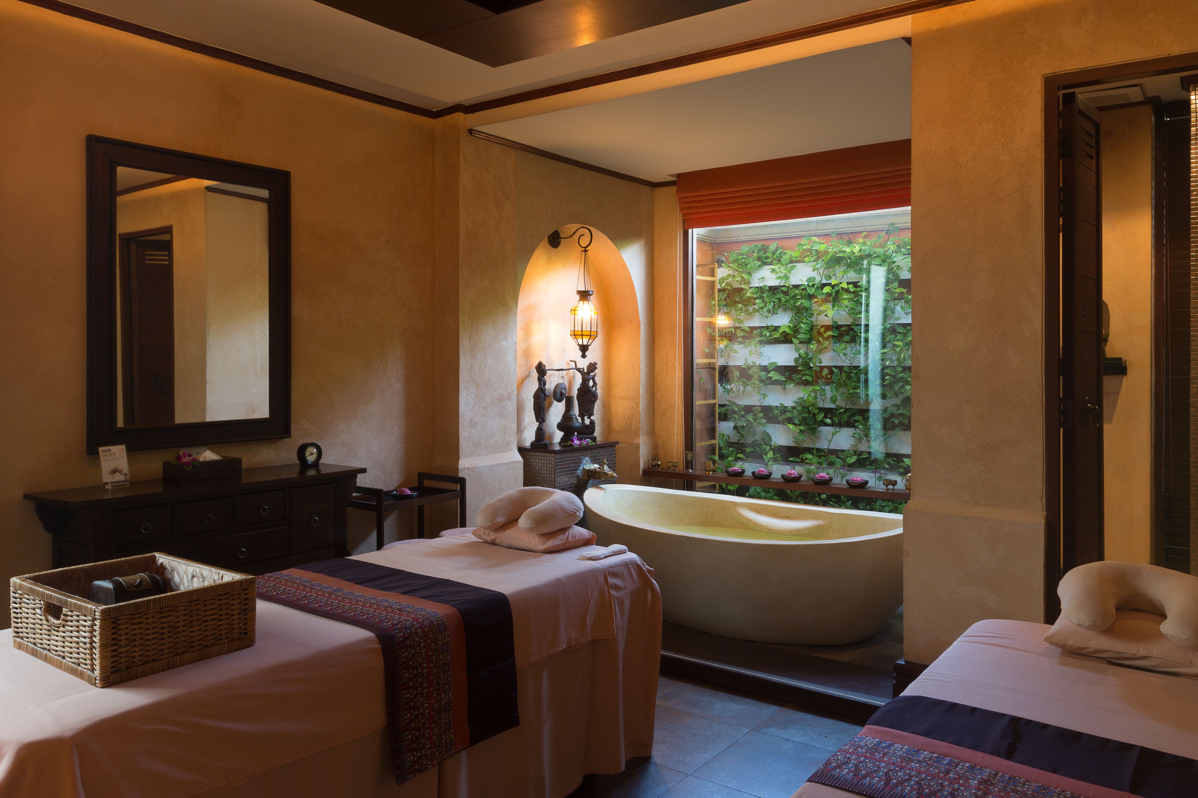 couples treatment room(s), hot tub, steam room, body treatments