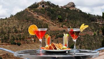 Junior Suite, 2 Double Beds | Breakfast buffet | Daily buffet breakfast (MXN 298 per person)