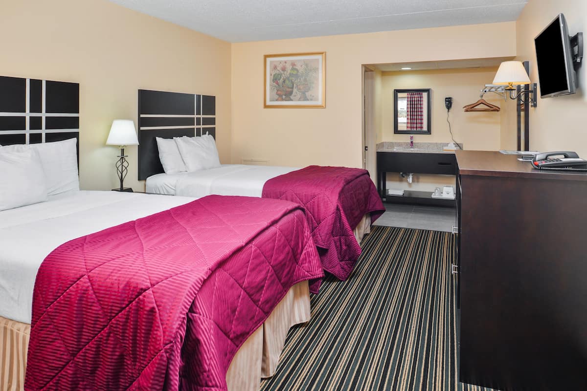 Iron/ironing board (on request), free WiFi, bed sheets