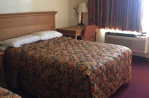 Kamar Standar, 1 Tempat Tidur King, Bebas Asap Rokok | 1 kamar tidur, seprai premium, meja kerja, dan setrika/meja setrika