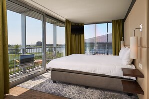 Junior Suite | In-room safe, blackout curtains, cots/infant beds, free WiFi - Van der Valk Hotel ARA (Zwijndrecht)