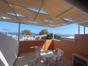 Triple Room, Balcony, Sea View | Minibar, desk, free WiFi, bed sheets - Benitses Arches (Corfu)