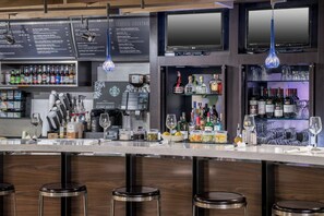 Bar (on property) - Courtyard by Marriott West Orange (West Orange)