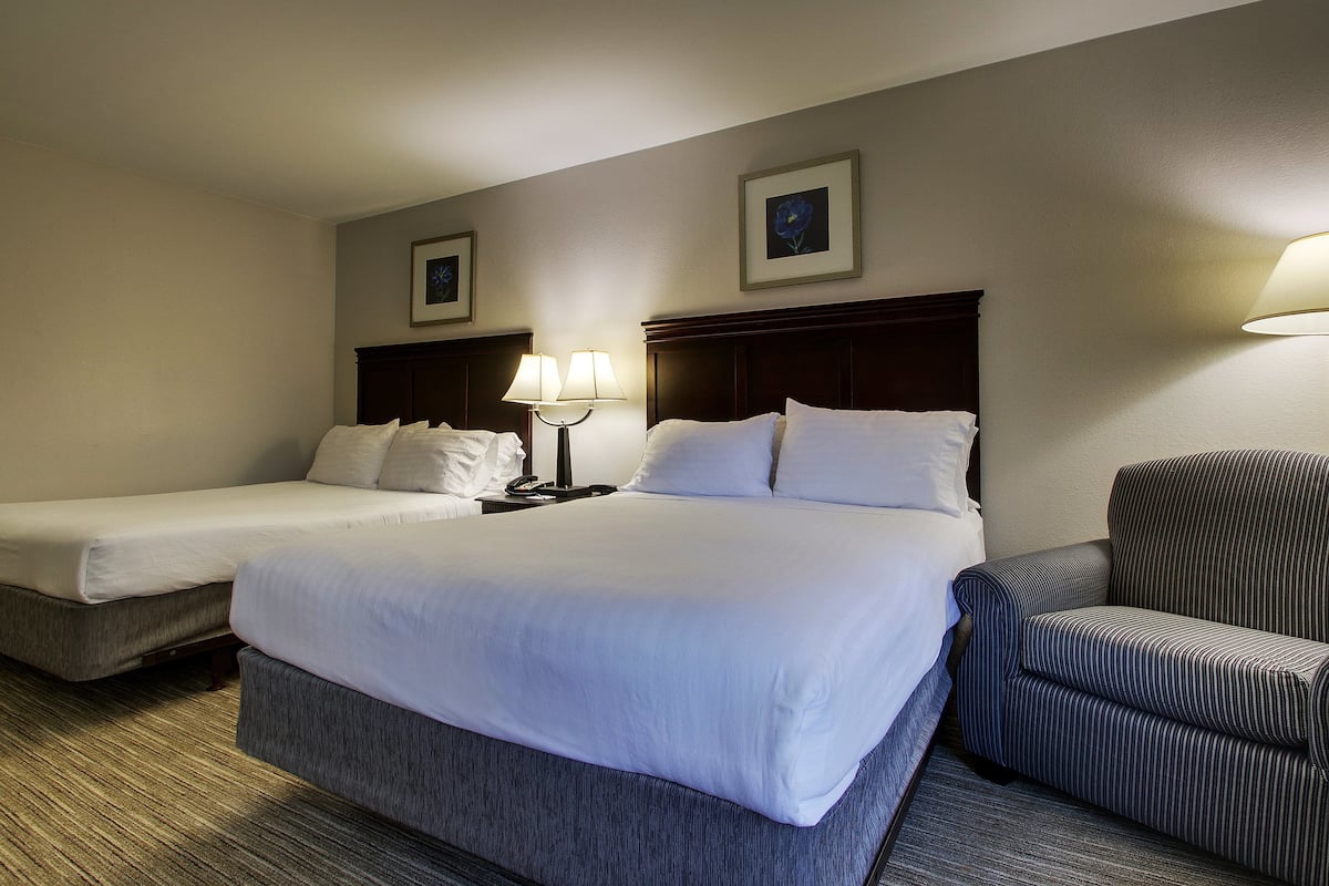 Premium bedding, desk, blackout drapes, iron/ironing board