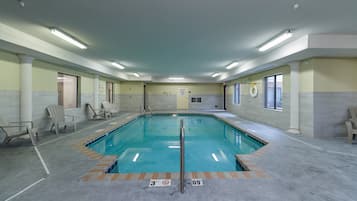 Indendørs pool