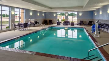 Indendørs pool
