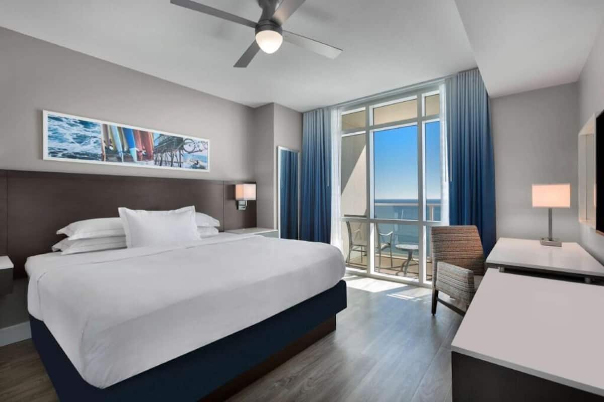 1 bedroom, premium bedding, pillowtop beds, in-room safe