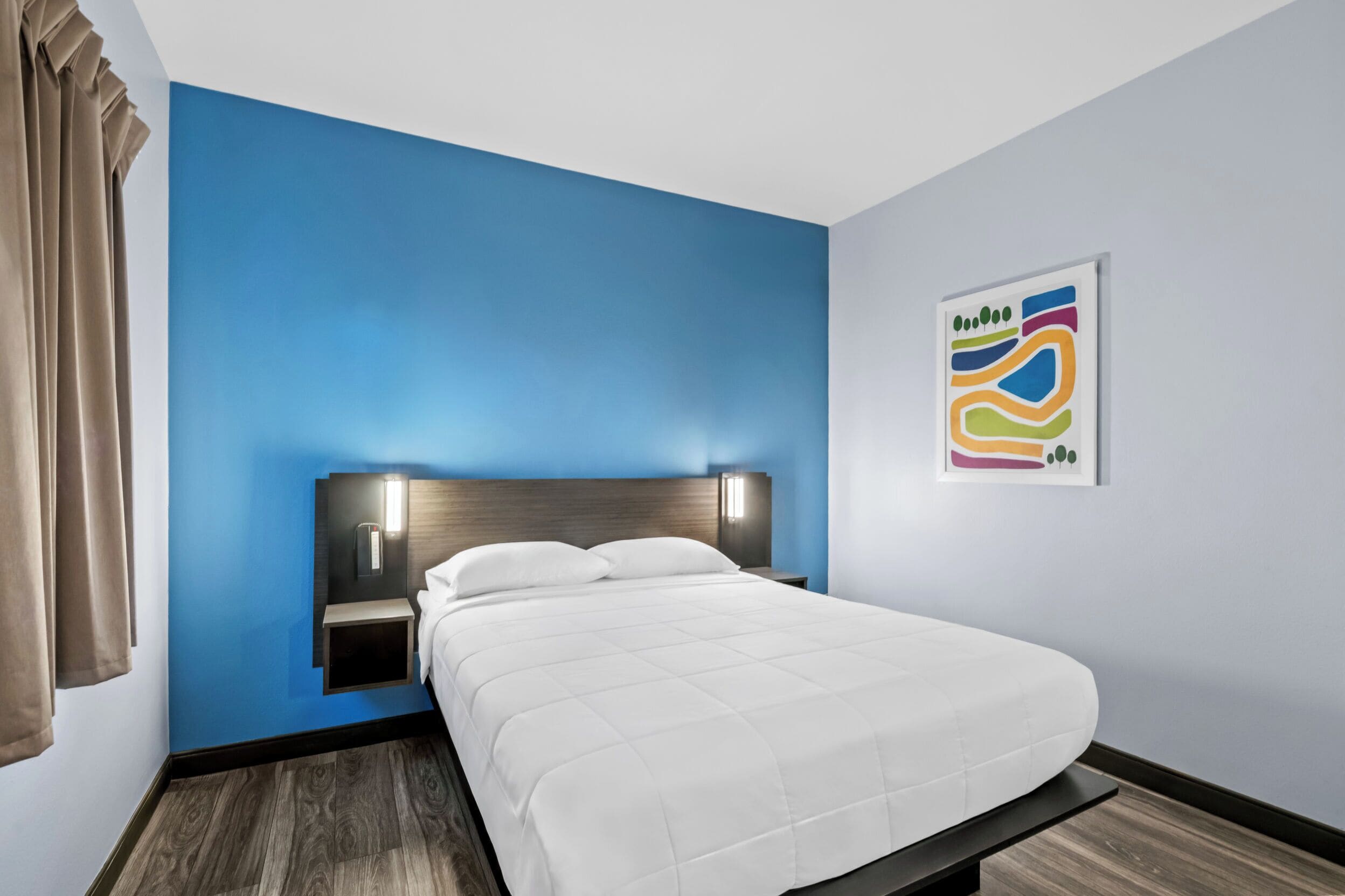 Rom – standard, 1 queensize-seng, ikke-røyk | Skrivebord, wi-fi (inkludert) og sengetøy