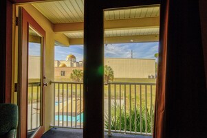 华丽客房, 2 张大床 | 办公桌、免费 WiFi、床单