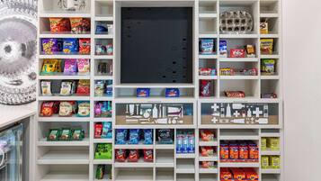 Snack-bar