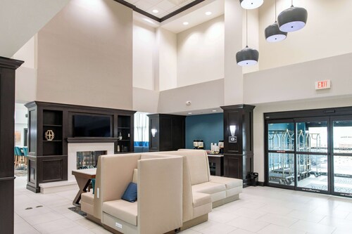 埃芬汉姆欢朋套房酒店