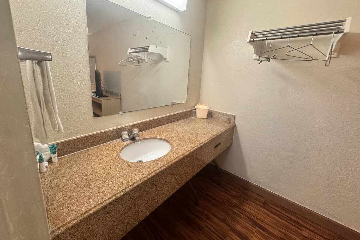 Free toiletries, towels