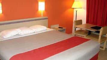 Standard Room, 1 King Bed | Escritorio, wifi gratis y ropa de cama