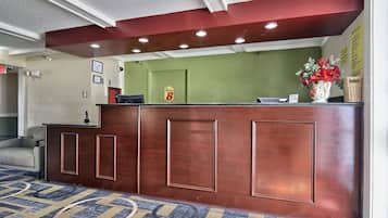 Quầy tiếp tân