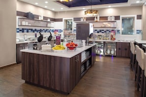 Petit déjeuner buffet compris tous les jours