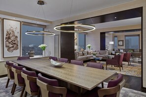 Svit Presidential - 1 sovrum | Italienska Frette-lakan, sängtillbehör av högsta kvalitet och duntäcken