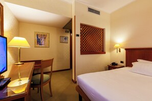 Economy-Doppelzimmer zur Einzelnutzung (french bed)