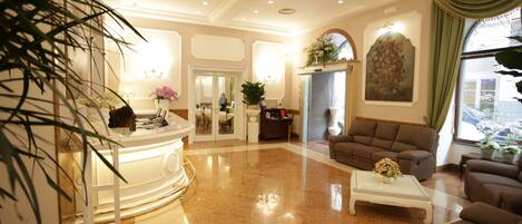 Sala de estar en el lobby