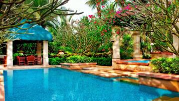 Presidential Suite, Multiple Beds, Balcony, Ocean View | Pool