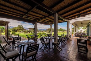 Café da manhã continental grátis todos os dias