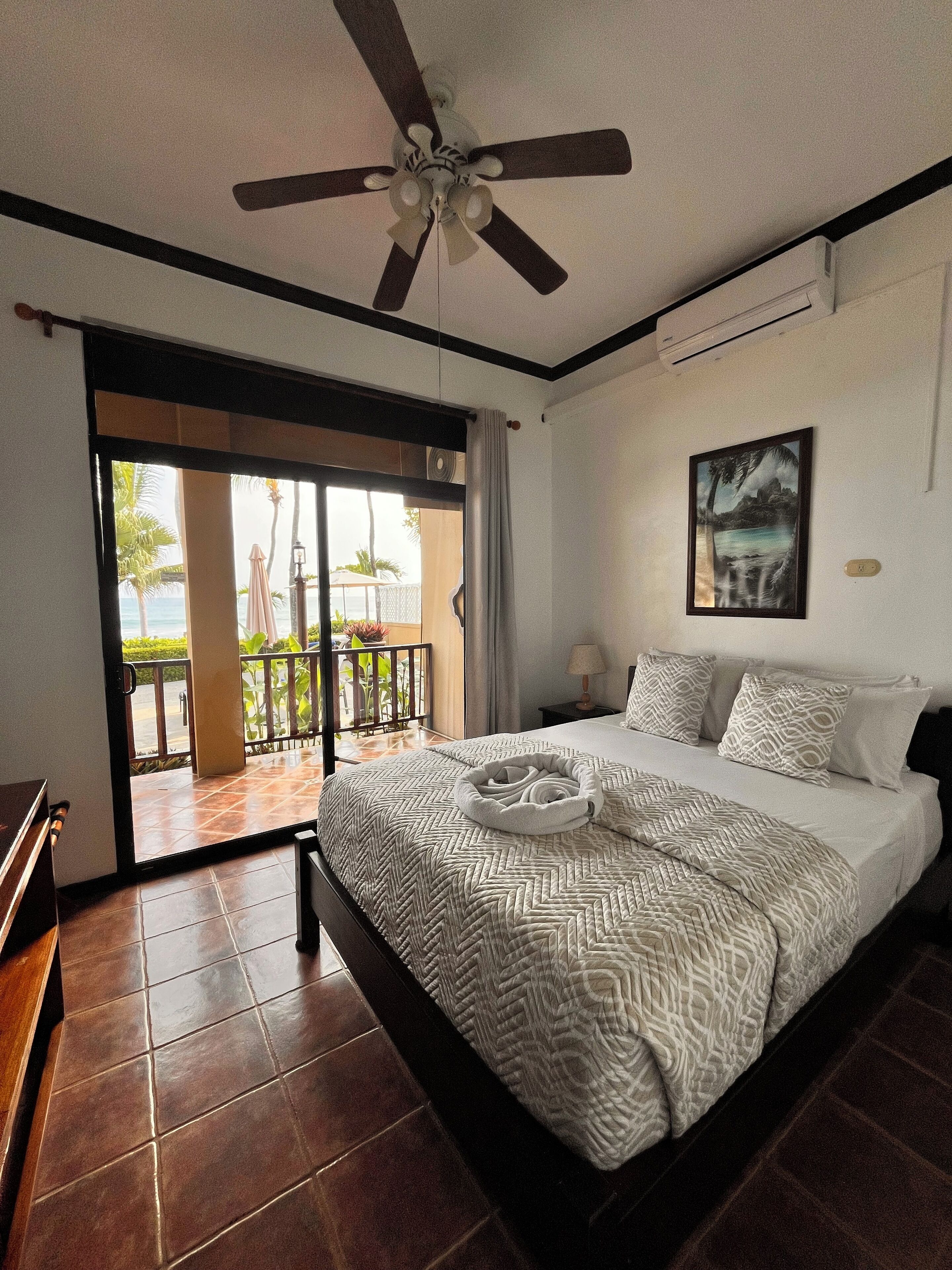 superior suite | 1 bedroom, minibar, in-room safe, desk