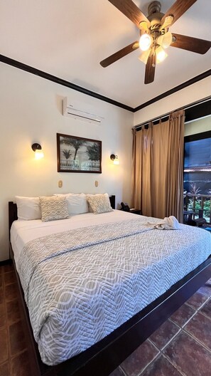 Standard Room (Near Parking, No View) | 1 bedroom, minibar, in-room safe, desk