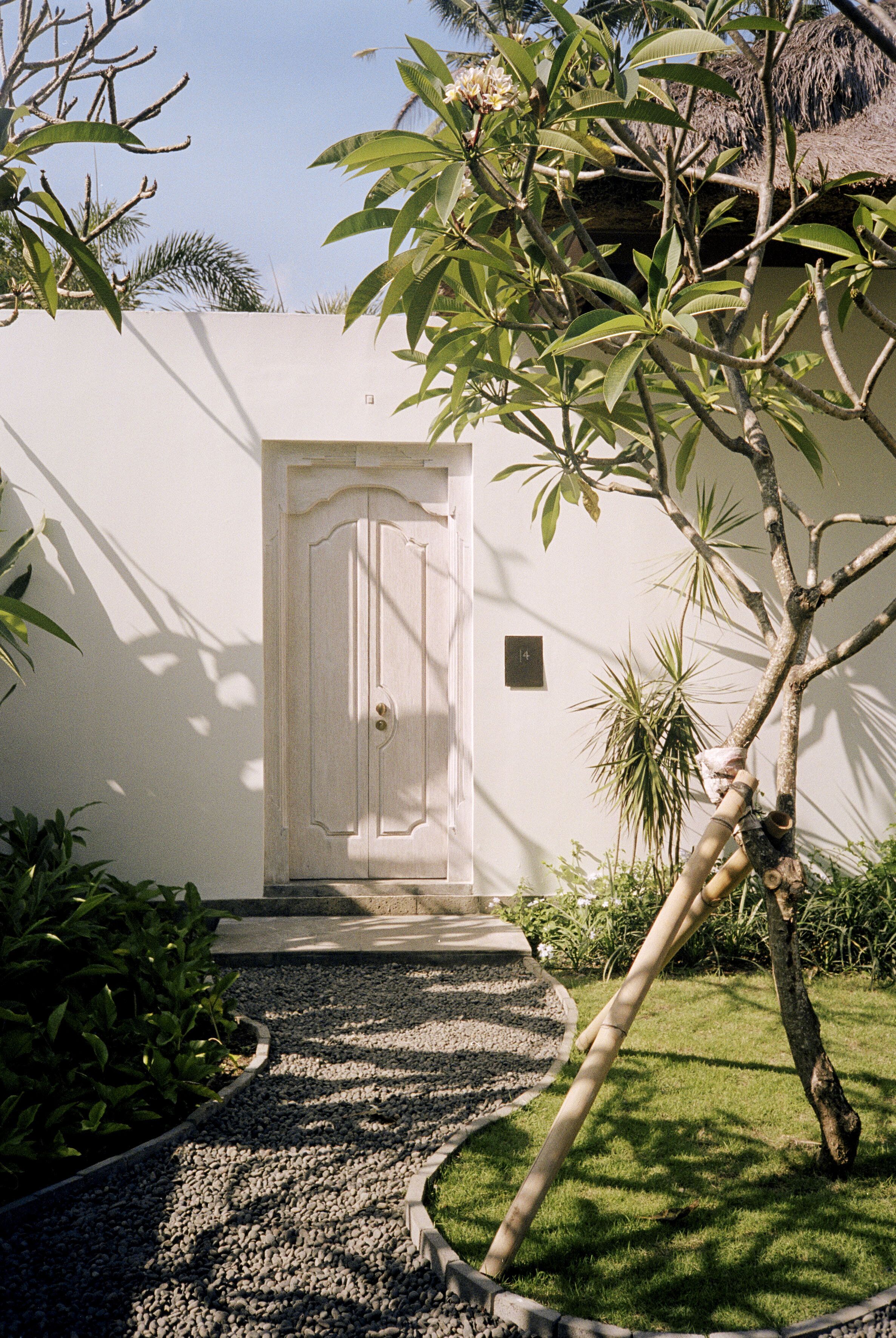 1 bedroom, egyptian cotton sheets, premium bedding, down duvets