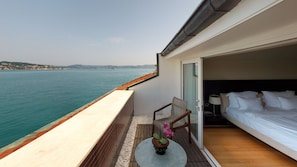 Deluxe Double Room | Terrace/patio - Ajia Hotel - Special Class (Beykoz)