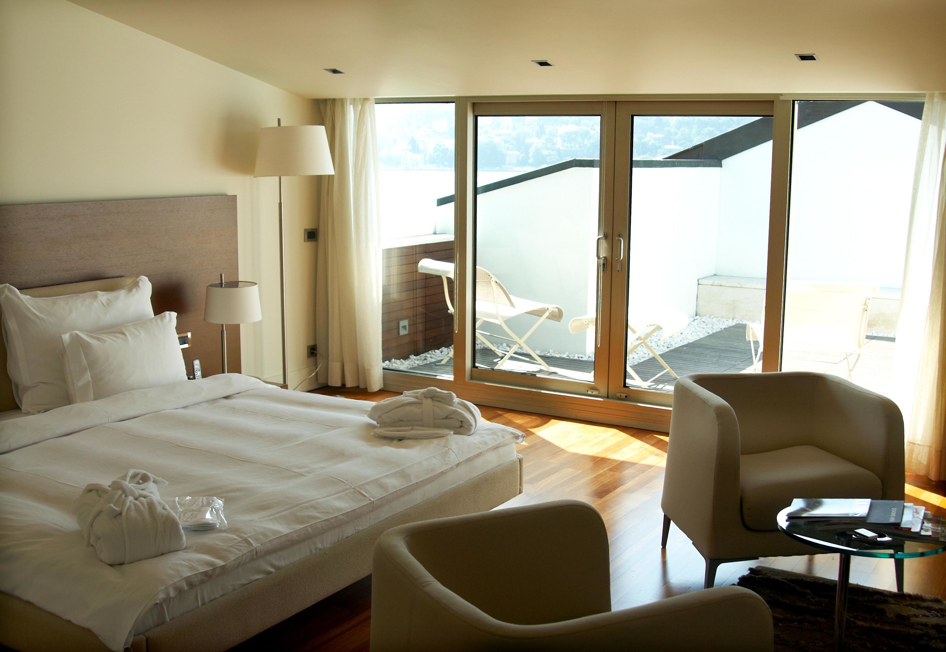 Habitación doble Deluxe | Sábanas italianas Frette, ropa de cama de alta calidad y edredón 