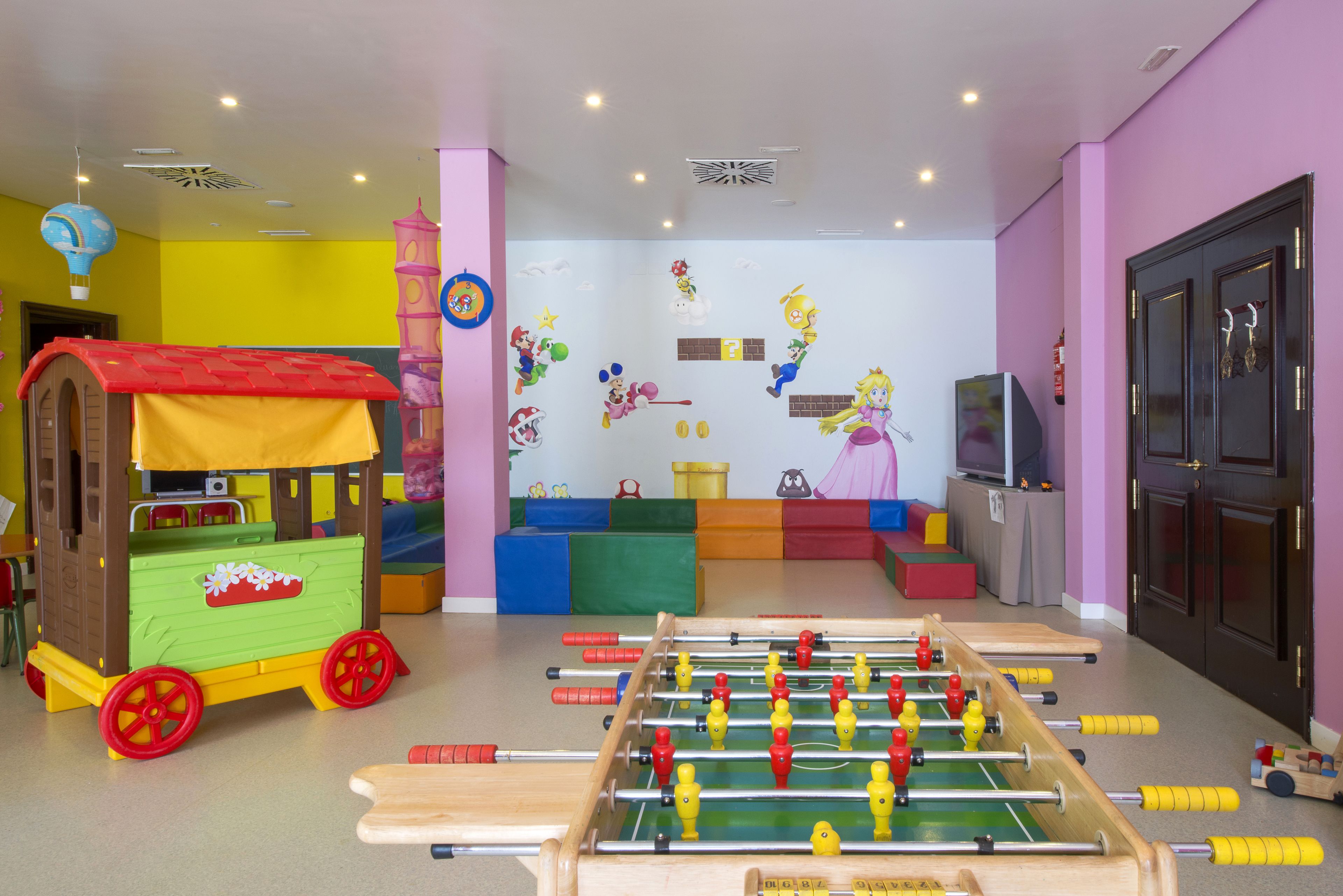 children’s play area – indoor