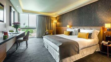 Suite júnior | Minibar, caixa forta a l'habitació i escriptori