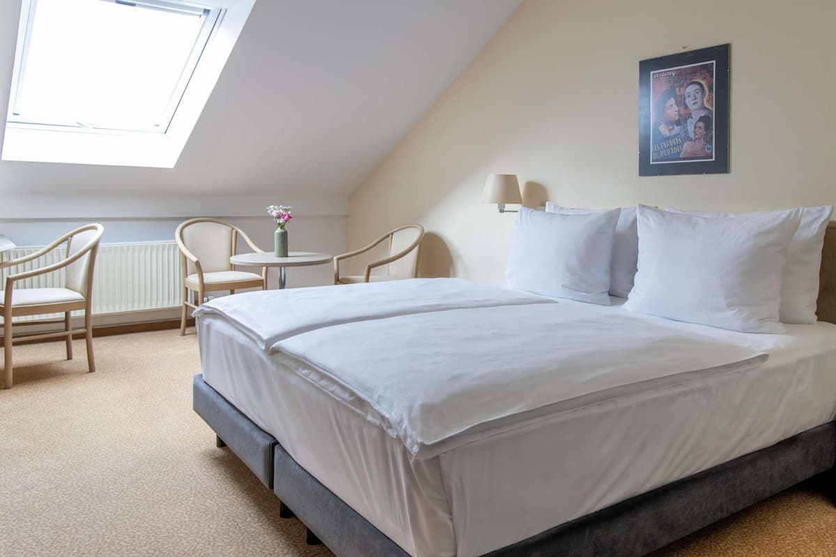 Classic Double Room, 1 Double Bed | Premium bedding, minibar, in-room safe, desk