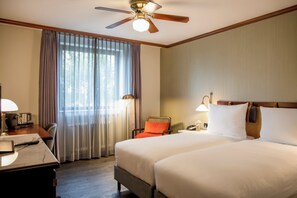 Habitación superior, 2 camas individuales | Ropa de cama de alta calidad y minibar 