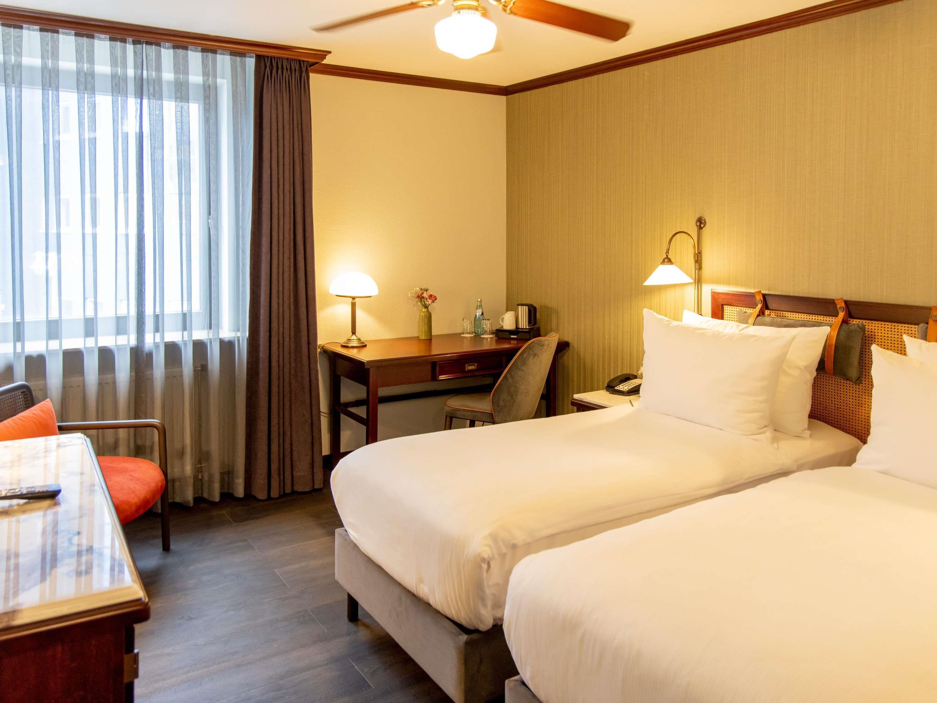 Premium bedding, minibar, in-room safe, desk