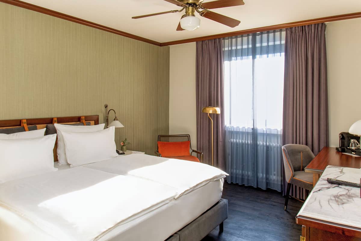 Superior Double Room, 1 Double Bed | Premium bedding, minibar, in-room safe, desk