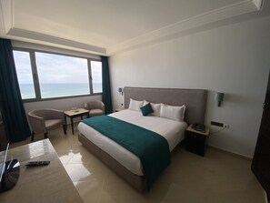 Standard Single Room | Premium bedding, minibar, in-room safe, desk