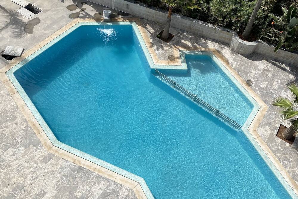 Hotel Azur