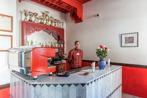 Serves breakfast, lunch and dinner - Oudaya Hotel & Spa (Marrakech)