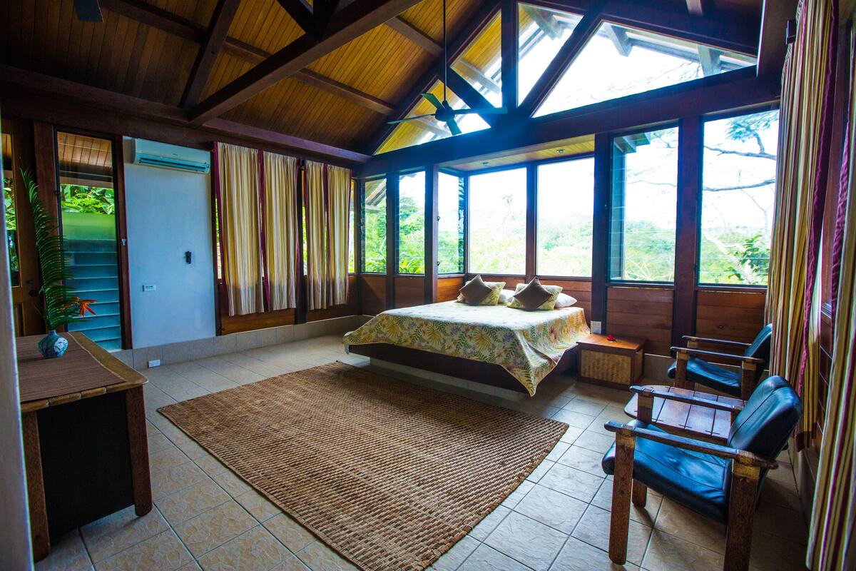 vesi villa | premium bedding, minibar, in-room safe, blackout curtains