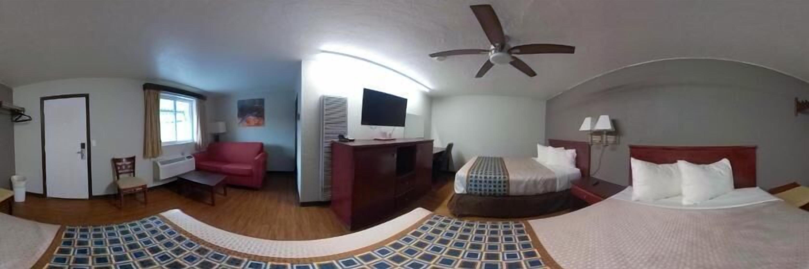 Desk, iron/ironing board, rollaway beds, free WiFi