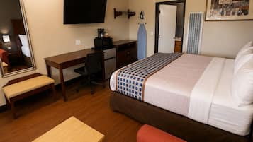 Standard Room, 1 King Bed