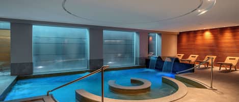 Baignoire à remous intérieure