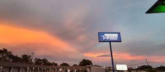 Americas Best Value Inn Giddings