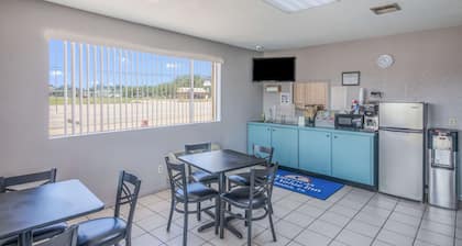 Americas Best Value Inn Giddings